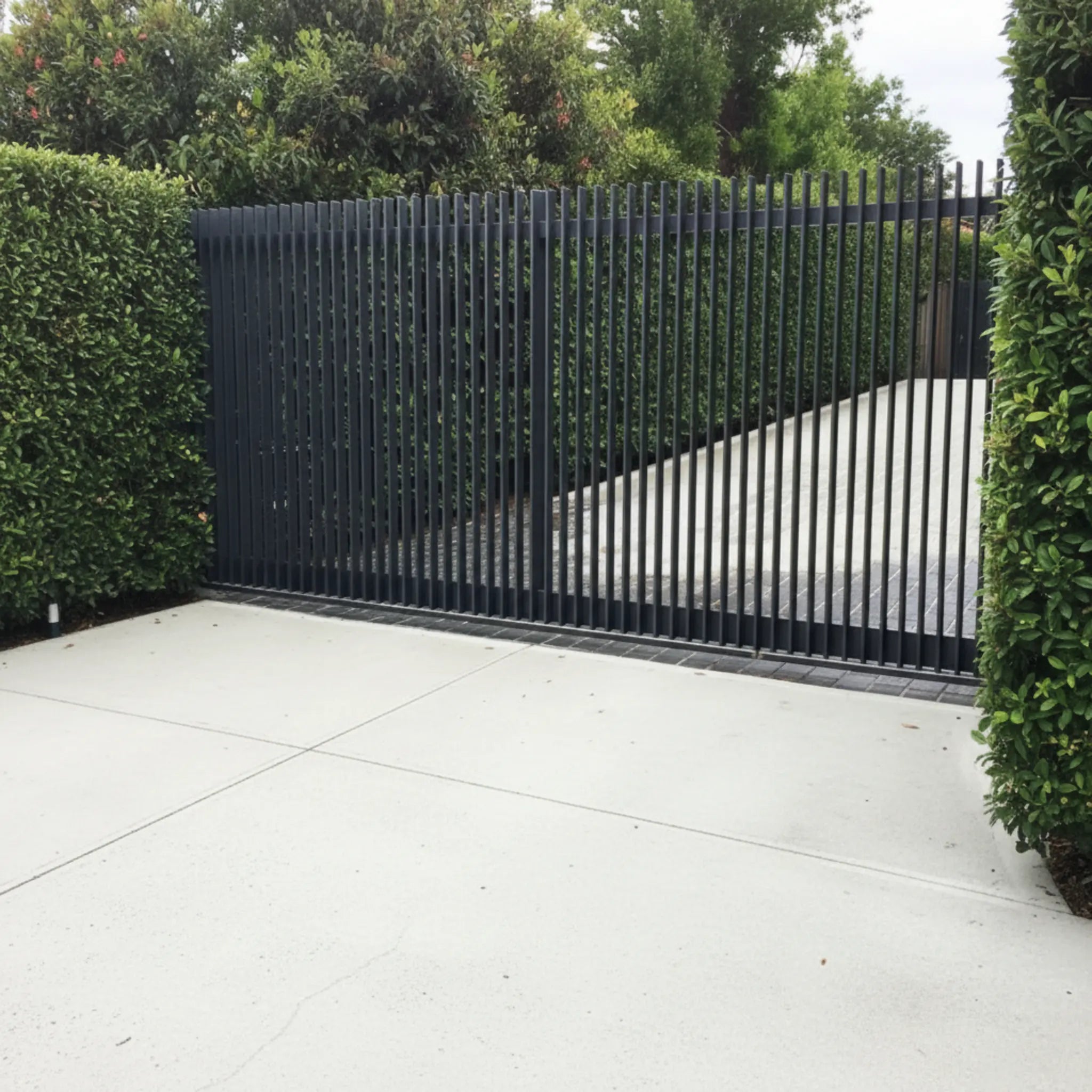 Finn Aluminium Double Swing Gates | Black | XS02B | NZ