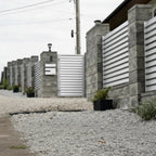Louvre Aluminium Fence in Silver Installed Alongside MB006 Mailbox - XGATE NZ