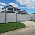 Louvre aluminium sliding gate and fencing in white, installed in Tauranga - XGATE NZ