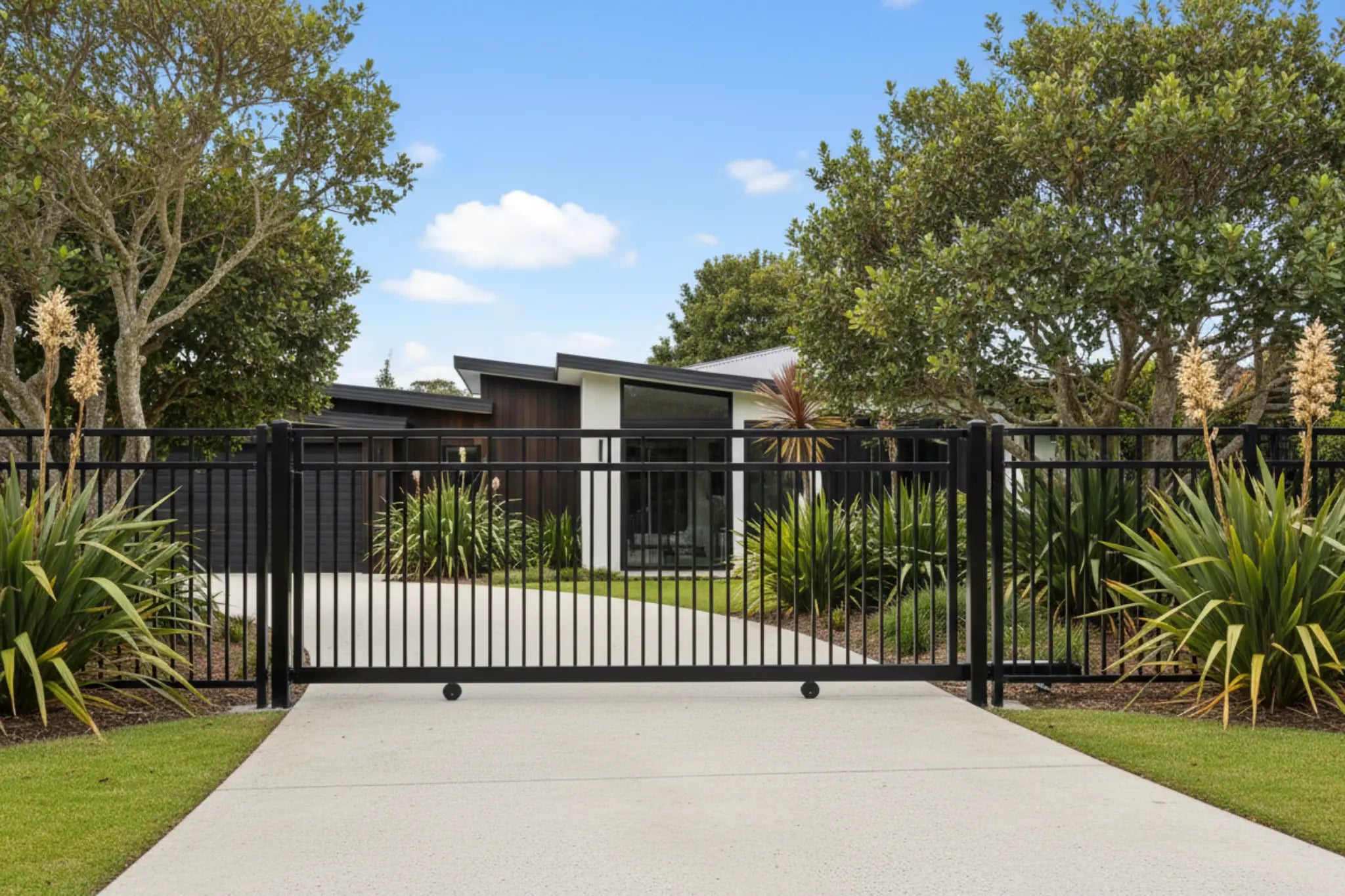 Straight top sliding gate in black, installed at 1500mm high - XGATE NZ